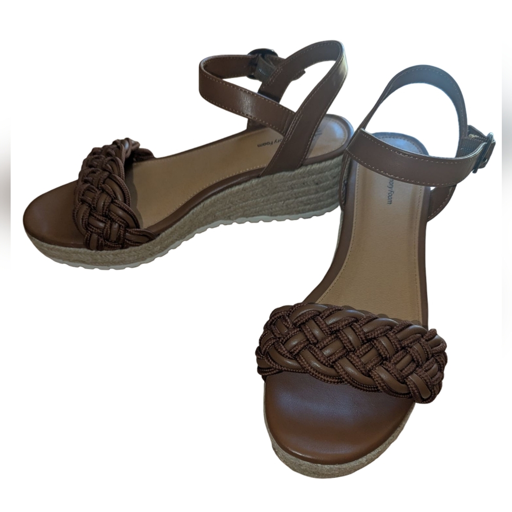 Time and Tru Brown Woven Sandals